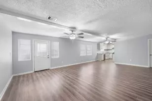 2363 Virginia Ct, Montgomery, TX 77316 - Photo 7