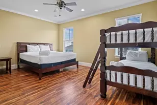 4102 Defender Ln, Galveston, TX 77554 - Photo 17