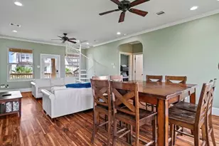 4102 Defender Ln, Galveston, TX 77554 - Photo 7