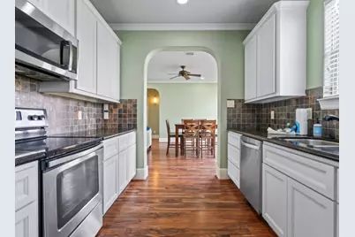 4102 Defender Lane, Galveston, TX 77554 - Photo 9
