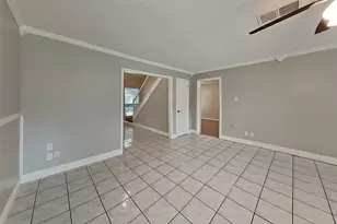 3238 Three Pines Dr, Houston, TX 77339 - Photo 5