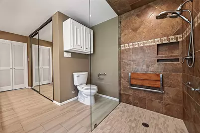 303 Longview Drive, Sugar Land, TX 77478 - Photo 15