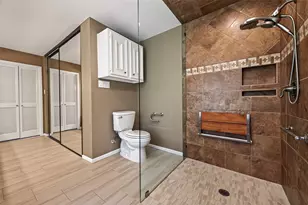 303 Longview Dr, Sugar Land, TX 77478 - Photo 15