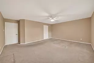 303 Longview Dr, Sugar Land, TX 77478 - Photo 15