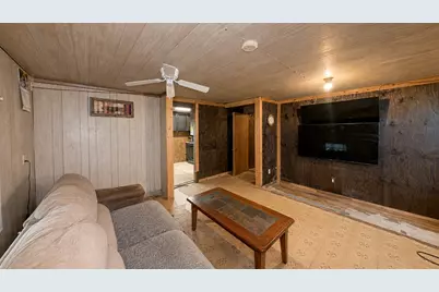 1520 Hilltop Road, East Bernard, TX 77435 - Photo 5
