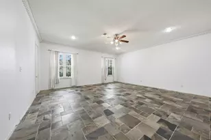 4063 Breakwood Dr, Houston, TX 77025 - Photo 33