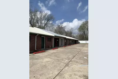 4831 Sycamore Avenue Avenue #3, Pasadena, TX 77503 - Photo 1