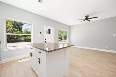 4651 Mallow Street #B, Houston, TX 77051 - Photo 11