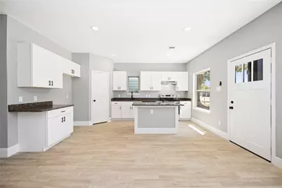 4651 Mallow Street #B, Houston, TX 77051 - Photo 5