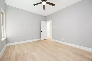 4651 Mallow St, Houston, TX 77051 - Photo 15