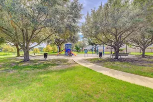 1915 Cayman Bend Ln, Pearland, TX 77584 - Photo 35