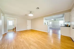 723 Pas Trail, Houston, TX 77336 - Photo 9