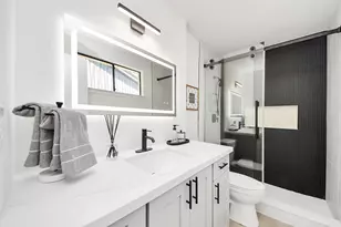 6027 Dellfern Dr, Houston, TX 77035 - Photo 29