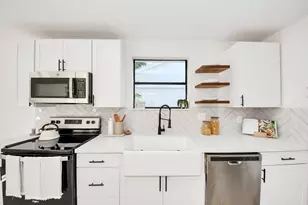 6027 Dellfern Dr, Houston, TX 77035 - Photo 15