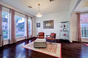4402 Holt St, Bellaire, TX 77401 - Photo 5