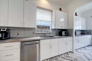 4402 Holt St, Bellaire, TX 77401 - Photo 11