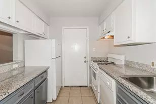 3111 Falk Ct, La Porte, TX 77571 - Photo 5