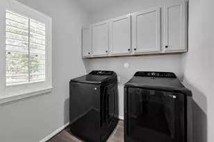 18207 Samie Nell Ct, Willis, TX 77378 - Photo 33