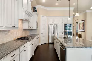 34 Edgemont Ct, Fulshear, TX 77441 - Photo 7