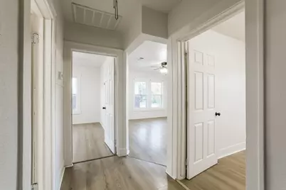 502 N Jones Street, Baytown, TX 77520 - Photo 9