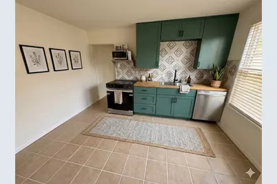 5129 Claremont Street, Houston, TX 77023 - Photo 3