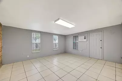 11839 Hallowing Point Road, Houston, TX 77067 - Photo 19
