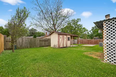 11839 Hallowing Point Road, Houston, TX 77067 - Photo 23