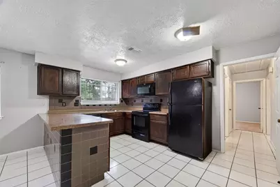 11839 Hallowing Point Road, Houston, TX 77067 - Photo 9