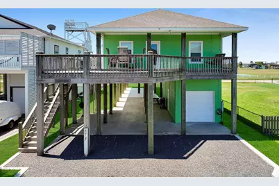 873 Townsend Drive, Crystal Beach, TX 77650 - Photo 5