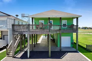 873 Townsend Dr, Crystal Beach, TX 77650 - Photo 5
