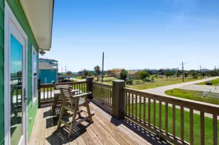 873 Townsend Dr, Crystal Beach, TX 77650 - Photo 43