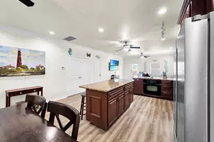 873 Townsend Dr, Crystal Beach, TX 77650 - Photo 13
