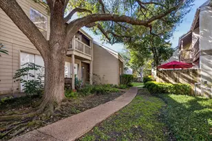 2100 Tanglewilde St, Houston, TX 77063 - Photo 11