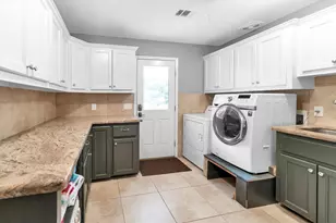 22208 Hass Pl, Huntsville, TX 77320 - Photo 37