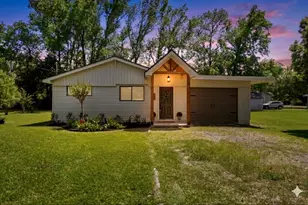 135 James St, Bridge City, TX 77611 - Photo 1