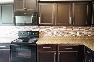 10510 Pine Landing Dr, Houston, TX 77088 - Photo 3