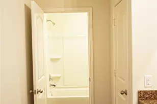 10510 Pine Landing Dr, Houston, TX 77088 - Photo 29