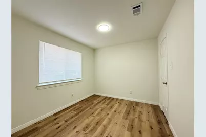 5122 Breckenridge Drive, Houston, TX 77066 - Photo 9