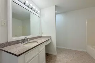 5122 Breckenridge Dr, Houston, TX 77066 - Photo 11