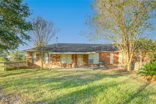 21503 Pecan Bend Rd, Damon, TX 77430 - Photo 35