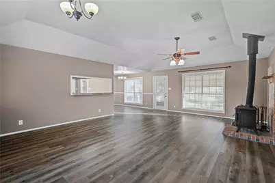 21503 Pecan Bend Road, Damon, TX 77430 - Photo 9