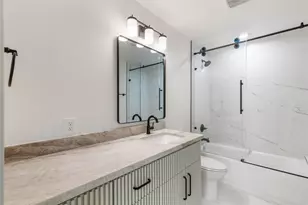824 Cortlandt St, Houston, TX 77007 - Photo 29