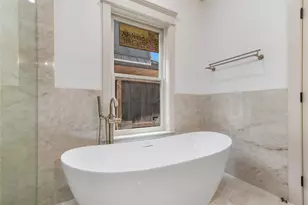 824 Cortlandt St, Houston, TX 77007 - Photo 19