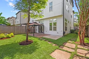 1660 Wrenwood Lakes, Houston, TX 77043 - Photo 11