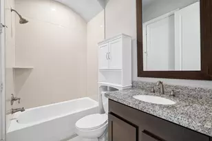 1660 Wrenwood Lakes, Houston, TX 77043 - Photo 21