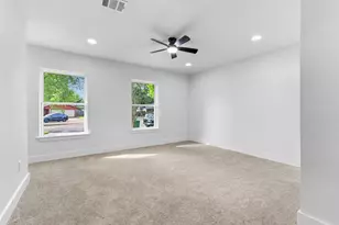 7502 Woodsman Trail, Houston, TX 77040 - Photo 15