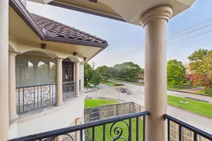 4003 Dumbarton St, Houston, TX 77025 - Photo 23
