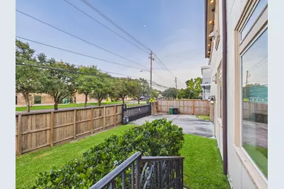4003 Dumbarton Street, Houston, TX 77025 - Photo 39