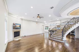 4003 Dumbarton St, Houston, TX 77025 - Photo 9