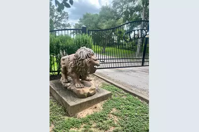 111 Kathleen, La Grange, TX 78945 - Photo 9